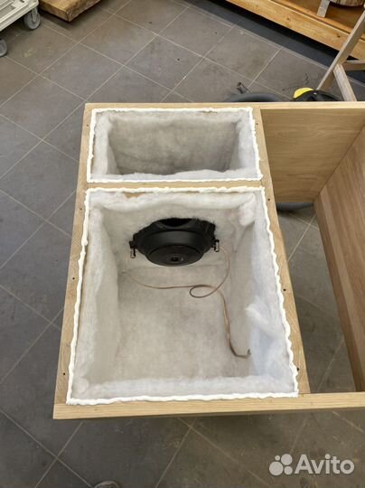 Тумба с сабвуфером