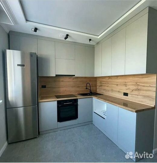 Кухня готовая новая