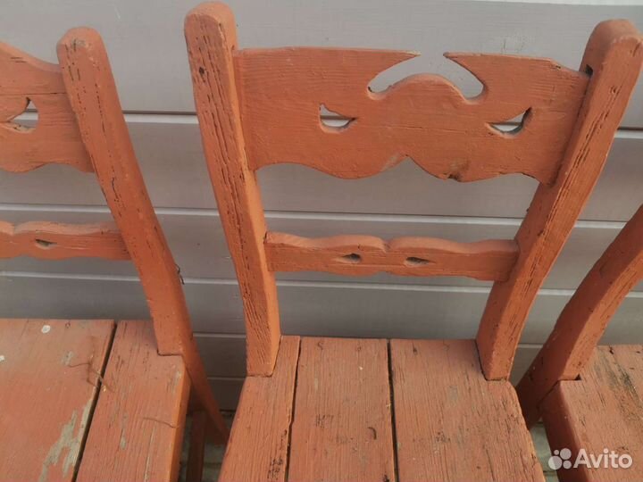 Старинные стулья