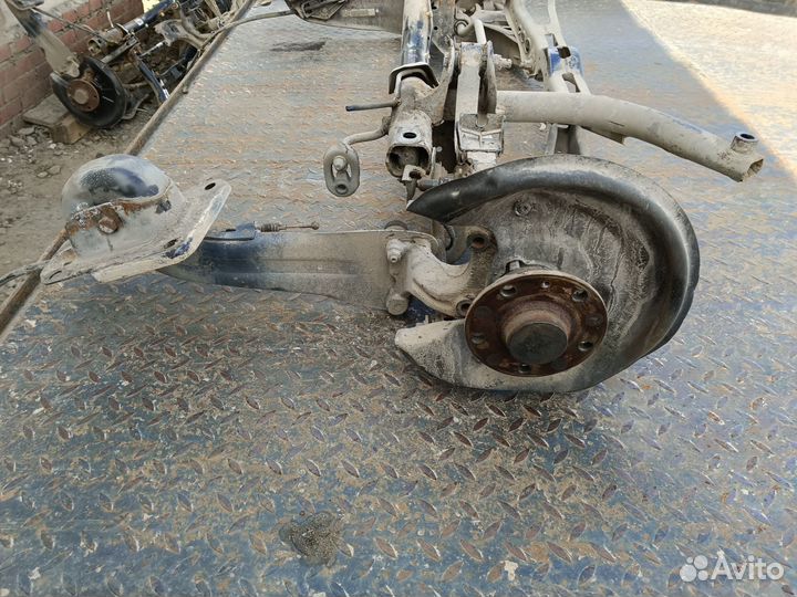 Задняя балка в сборе для VW Jetta 6 рестайлинг