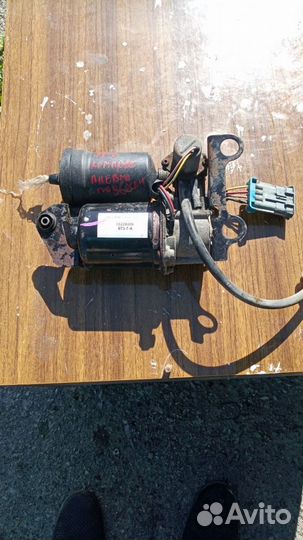 Компрессор пневмоподвески Cadillac STS 2007 4,6л