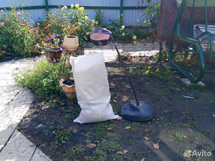 Детям игрушки мешком