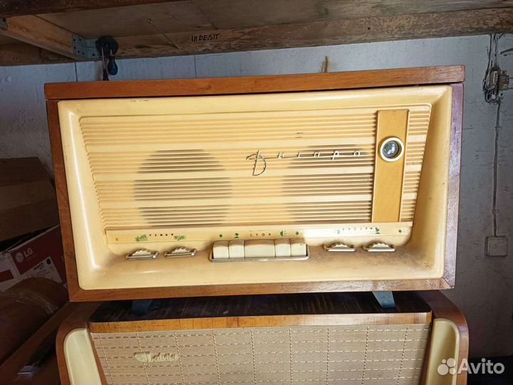 Радиола Латвия магнитофон Днепро