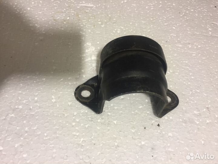 Кронштейн переднего стабилизатора BMW X5 E53