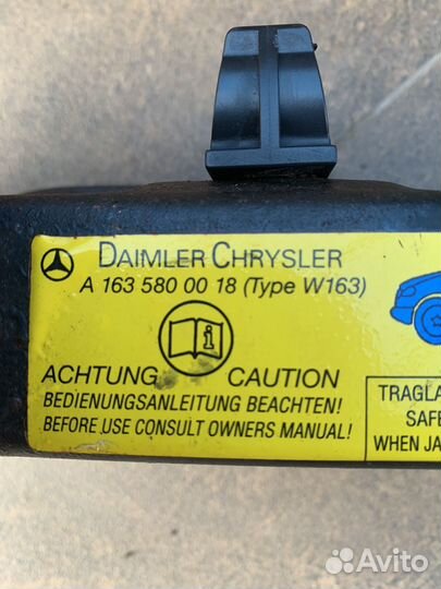 Домкрат винтовой Мерседес