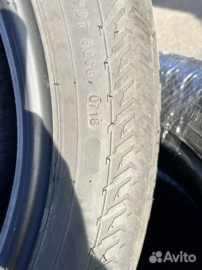 Nokian Tyres Hakkapeliitta 8 SUV 235/55 R17 103T