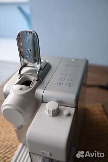 Кофемашина delonghi nespresso