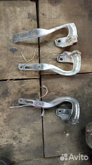 Петля капота Honda CR-V, Stepwagon, Orthia