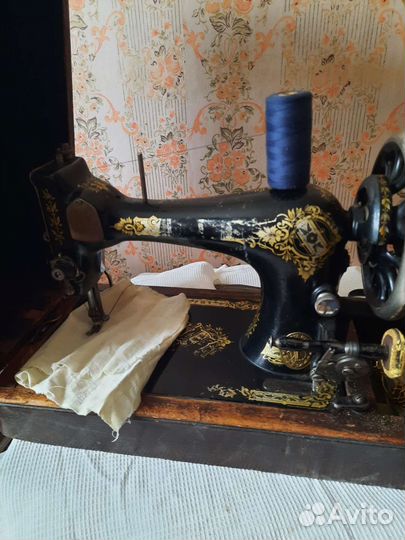 Швейная машина Singer