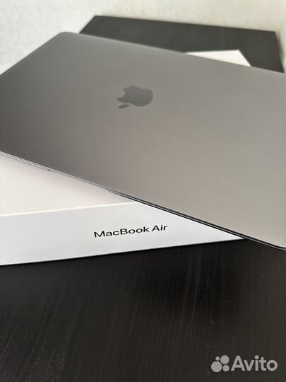 MacBook Air m1 8/256