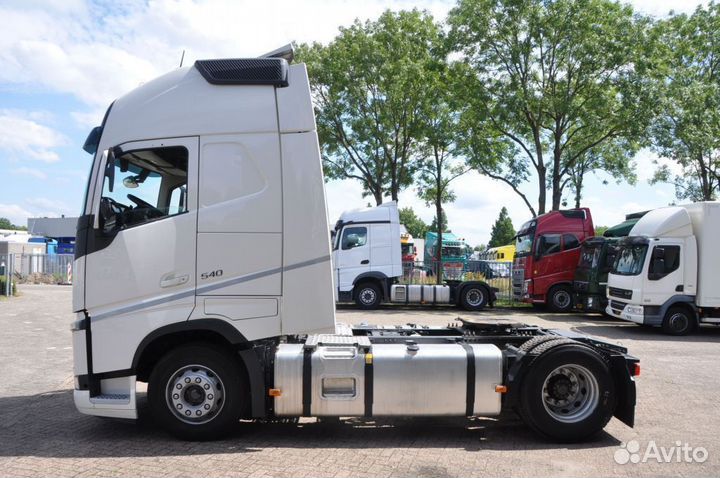 В разборке грузовик Volvo, FH с 2013