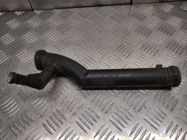 Трубка охлаждающей жидкости пластиковая Volkswagen