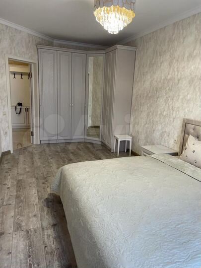 2-к. квартира, 70 м², 7/10 эт.