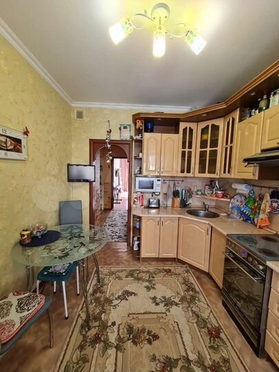 2-к. квартира, 56 м², 1/4 эт.