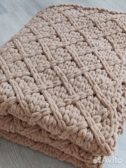 Плед детский вязаный