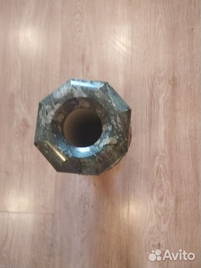 Ваза из натурального камня