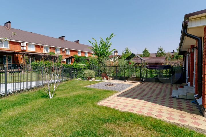 Таунхаус 130 м² на участке 3 сот.