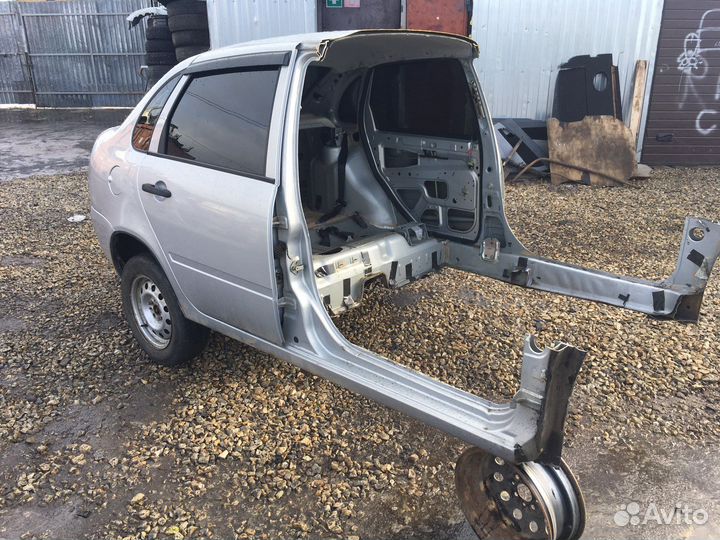 LADA kalina седан заднее крыло