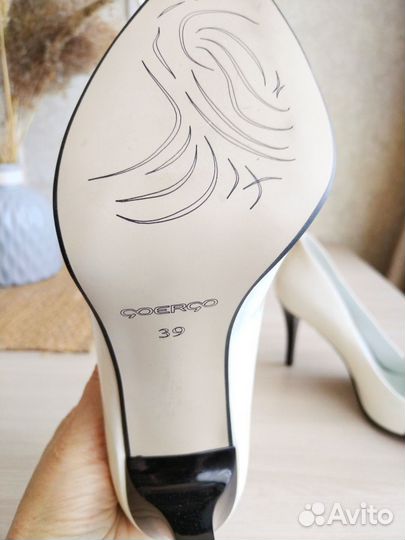 Туфли женские 39 размер натуральная лаковая кожа