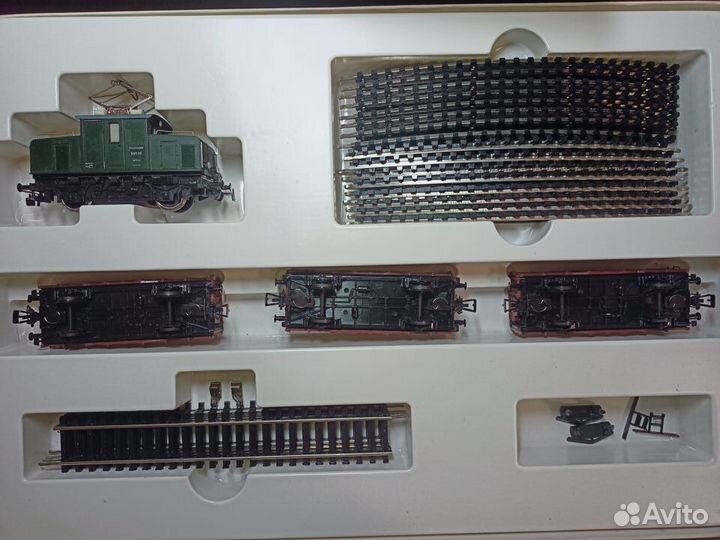 Железная дорога, набор Piko ГДР E69 c вагонами H0