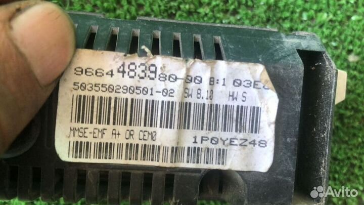 Дисплей информационный Peugeot 308