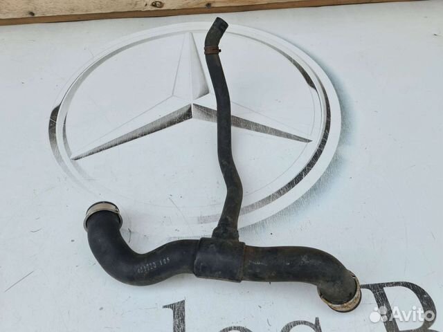 Патрубок радиатора Mercedes W221 M273