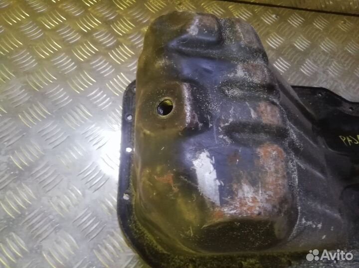 Поддон двигателя Pajero (97-08) 2.8 TD б\у