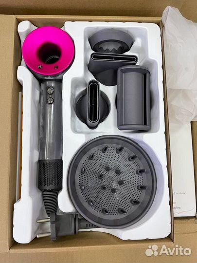 Фен Dyson supersonic