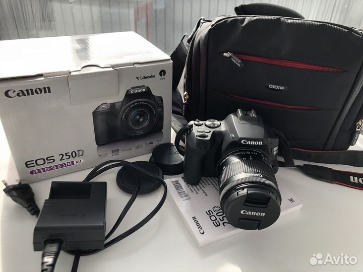Продам фотоаппарат Canon eos 250d