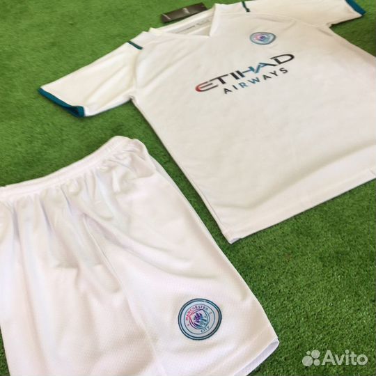Футбольная форма Манчестер Сити гостевая 2021/22