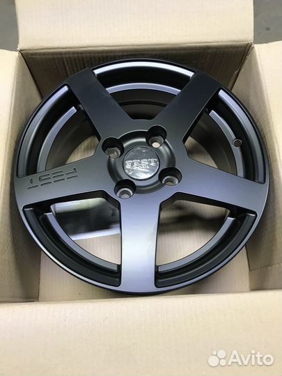 Диск литой 6,5 15 4*114,3 Et 46 67.1 Леман Черный