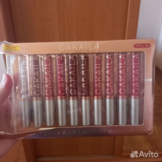 Продаю помады