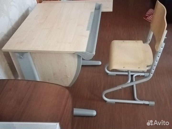 Растущая парта со стулом