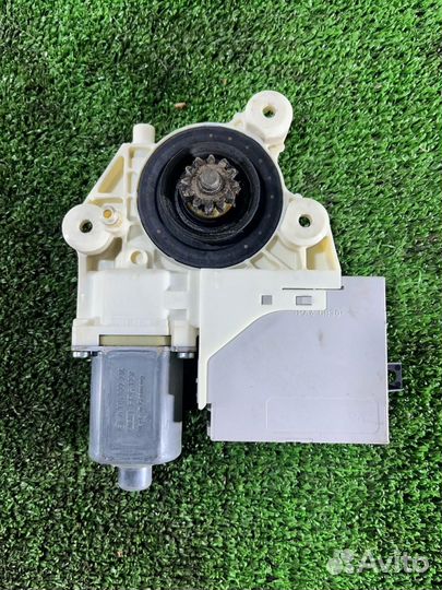 Моторчик стеклоподъемника Ford Focus II рестайлинг