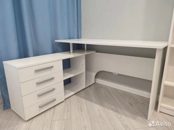 Стол компьютерный новый в наличии