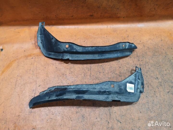 Подкрылок задний Toyota Allex NZE121