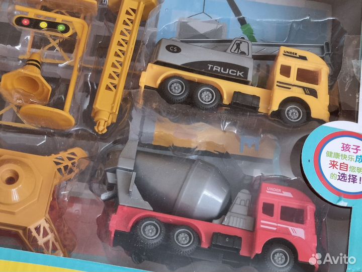 Набор для игр новый строительная техника