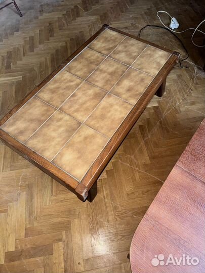 Стол журнальный