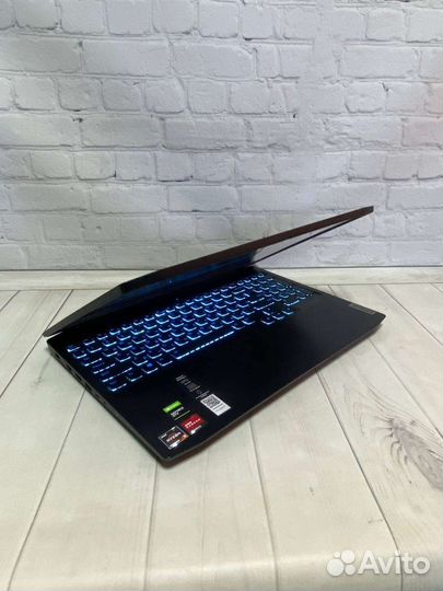 Lenovo Ideapad gaming 3 GTX 1650 / Ryzen 5 4600h