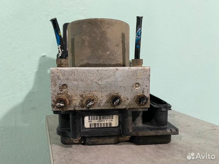 Блок абс Nissan tiida C11