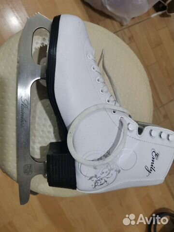 Коньки фигурные. Две пары. Размер 37 и 39