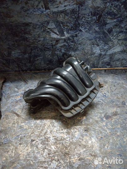 Впускной коллектор Kia Rio 3 Hyundai Solaris 1