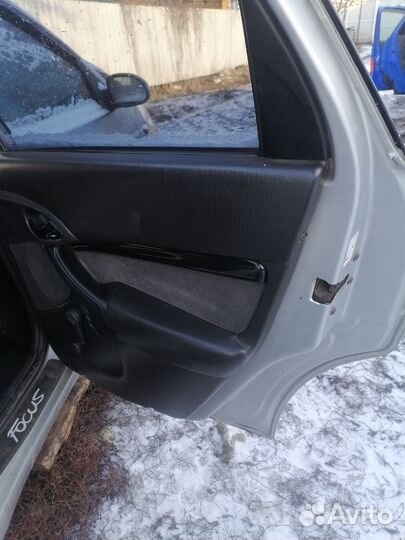 Продам запчасти от Ford Focus 1 седан