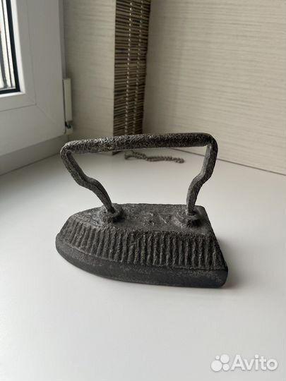 Утюг чугунный старинный