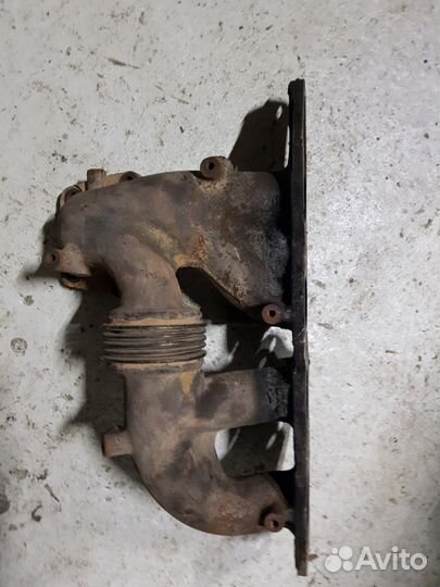 Выхлопной коллектор Мазда L-3