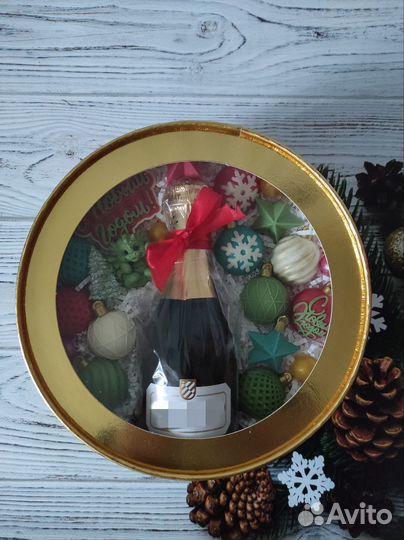 Новогодние шоколадные наборы