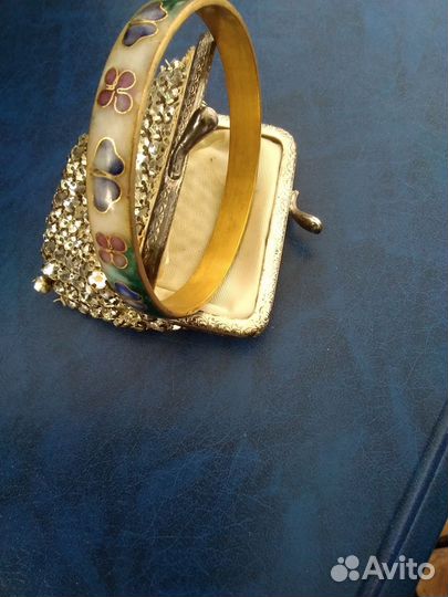 Женский браслет