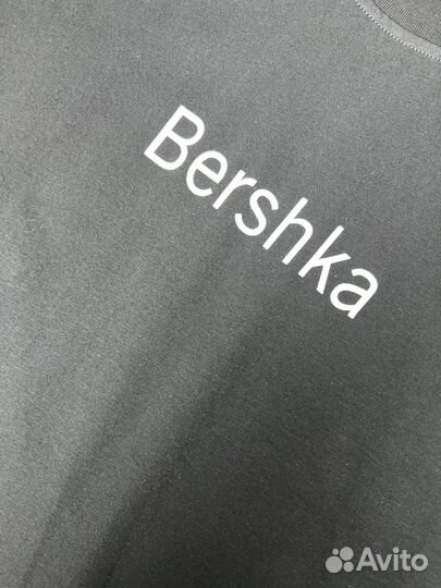 Футболка мужская bershka черная