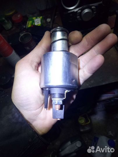 Втягивающее реле