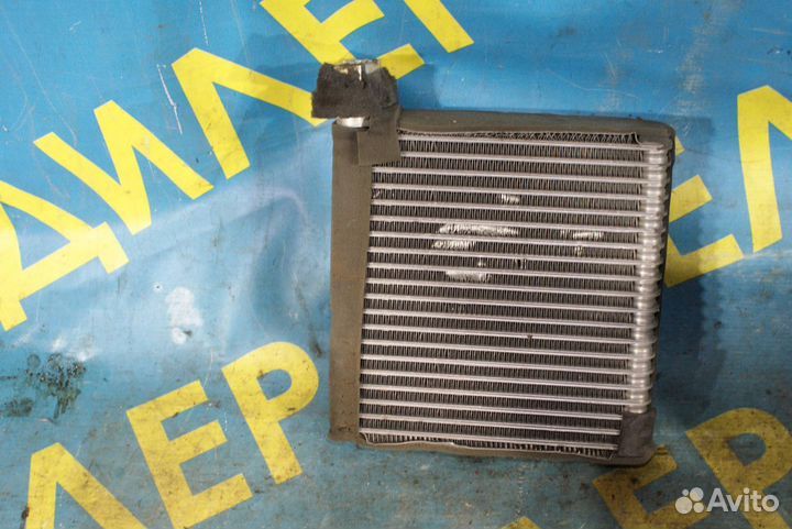Радиатор печки и кондиционера Mazda 3